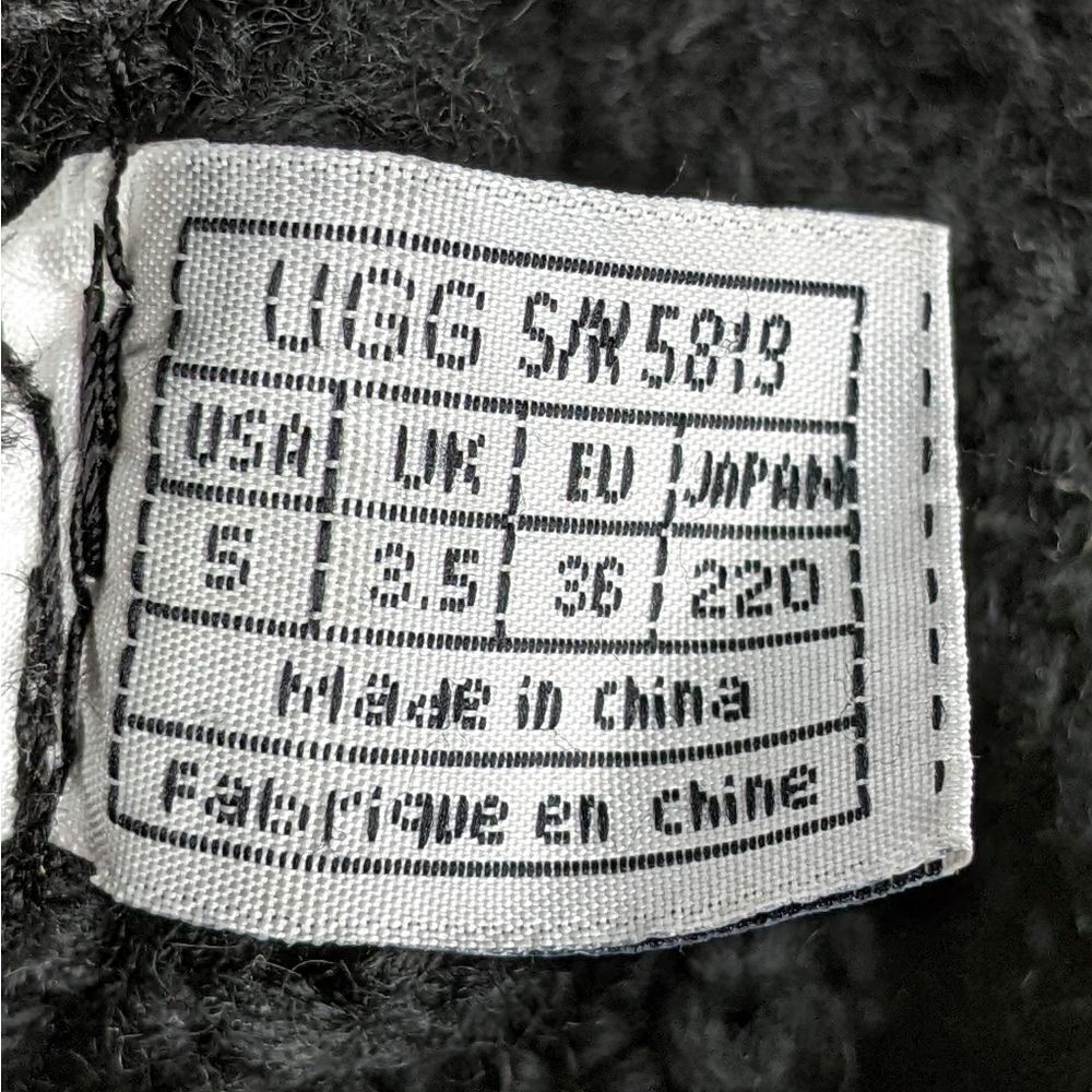 UGG Classic Cardy Boot - Picture 9 of 10